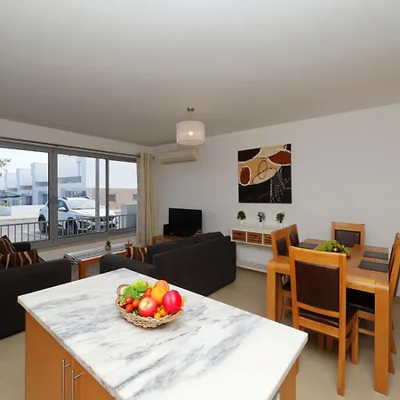 Vista Mar-beach 1km, Shared Pool Apartamento Fuzeta