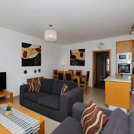 Vista Mar-beach 1km, Shared Pool * Fuseta